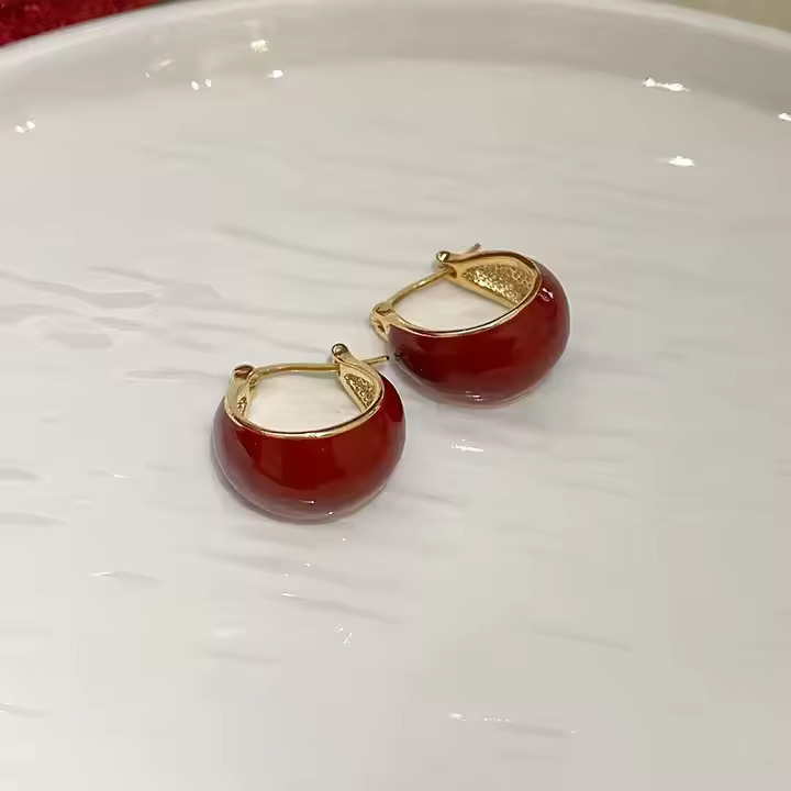Red Thick Gold Hoop Earrings (81)
