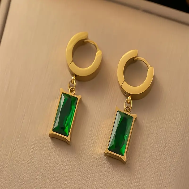 Necklace with Green Pendant and Snake Bone Chain