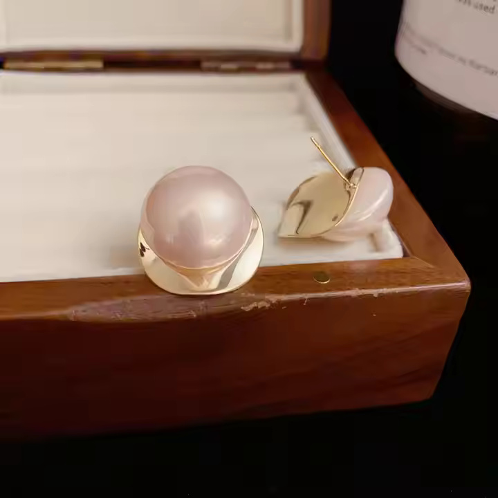 AJTS80200008 Pearl Stud Earrings-AJTS