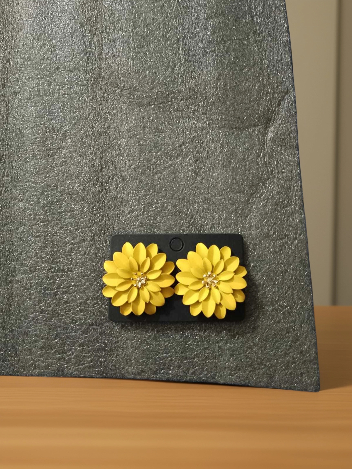 AJTS80200013 Metal Flower Earrings-AJTS