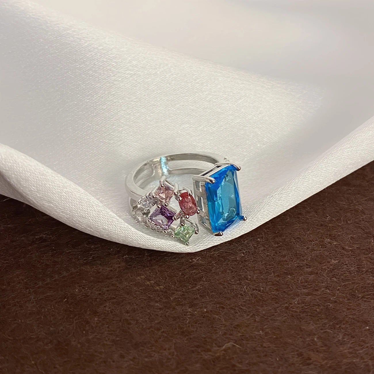 Sparkling Cubic Zircon Ring