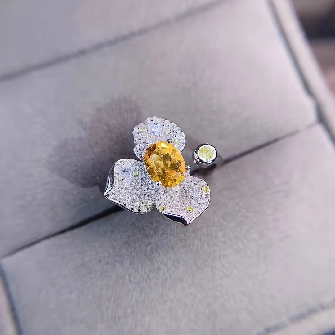 Zirconia Three-Leaf Flower Ring
